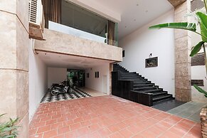 OYO 472 Lenka Hotel