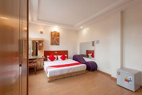 OYO 472 Lenka Hotel