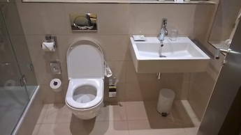 Hotel Aerocity Golden
