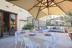 Luxury Apartment in Central Florence