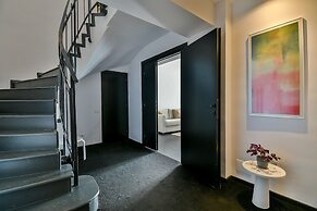 Unirii Center Apartments by Olala Homes