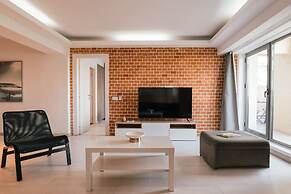 Unirii Center Apartments by Olala Homes