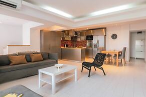 Unirii Center Apartments by Olala Homes