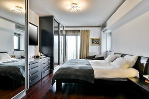 Unirii Center Apartments by Olala Homes