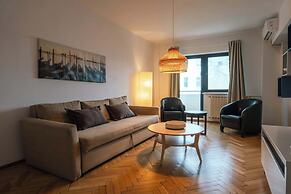 Unirii Center Apartments by Olala Homes