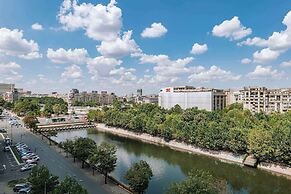 Unirii Center Apartments by Olala Homes