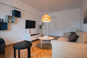 Unirii Center Apartments by Olala Homes