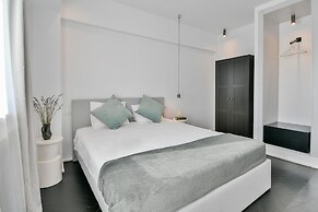 Unirii Center Apartments by Olala Homes