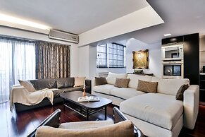 Unirii Center Apartments by Olala Homes