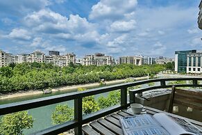 Unirii Center Apartments by Olala Homes