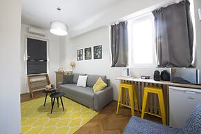 Unirii Center Apartments by Olala Homes