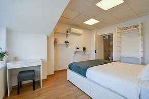 Unirii Center Apartments by Olala Homes