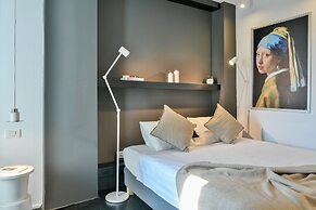 Unirii Center Apartments by Olala Homes