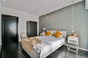 Unirii Center Apartments by Olala Homes