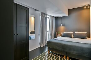 Unirii Center Apartments by Olala Homes