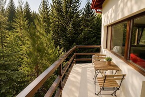 Forest Apartment by Olala Homes