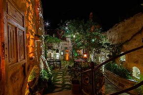 Vintage Cave House
