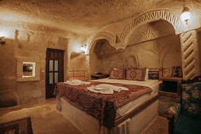 Vintage Cave House