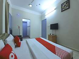 Super OYO 108 Marsa Al Masafar Hotel Apartment