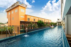 The Thames Pool Access Resort SHA+