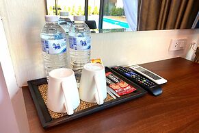 The Thames Pool Access Resort SHA+
