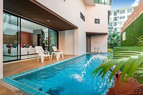 The Thames Pool Access Resort SHA+