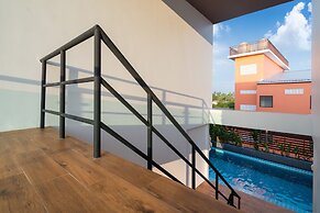 The Thames Pool Access Resort SHA+