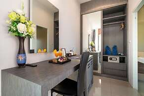The Thames Pool Access Resort SHA+