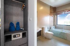 The Thames Pool Access Resort SHA+