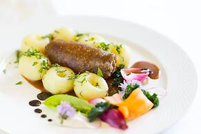 Lesna Perla - Restaurant and Hotel