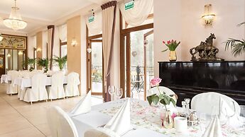 Lesna Perla - Restaurant and Hotel