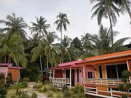 Phumiphat Resort  Koh Mook