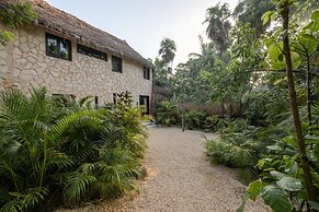 Nest Tulum
