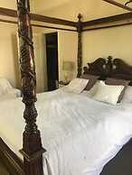2 Bed House - Sleeps 6 - Garden, Pets, Parking