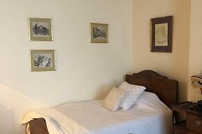 2 Bed House - Sleeps 6 - Garden, Pets, Parking