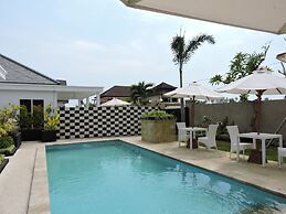 Kartika Villas