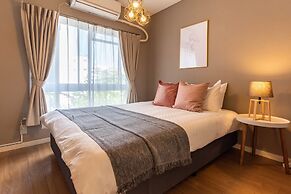 Bijou Suites Pieces