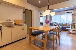 Bijou Suites Pieces