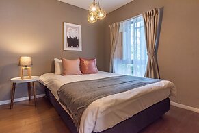 Bijou Suites Pieces