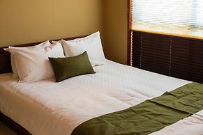 Bijou Suites Pieces
