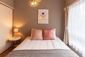 Bijou Suites Pieces