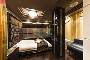 HOTEL APiO - Adults Only