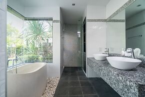 Diamond VIP villas by Lofty