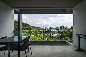 Twin Sands by Lofty