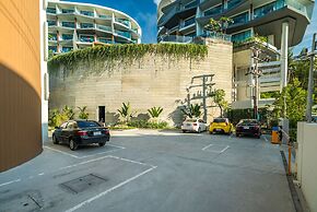 Twin Sands by Lofty