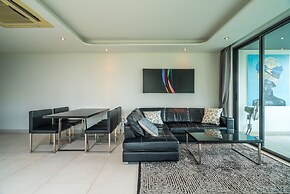 Twin Sands by Lofty