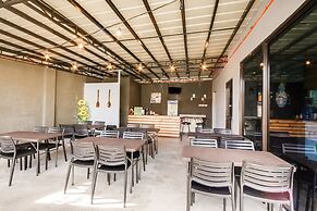 Super OYO 495 The Pocket Hotel