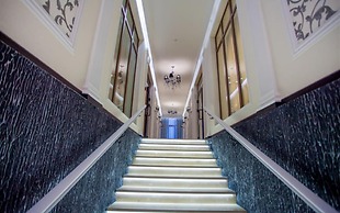 Sweet Hall Hotel