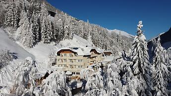 Hotel Höllroah