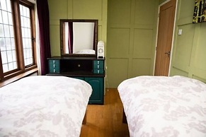 Yoghurt Rooms
